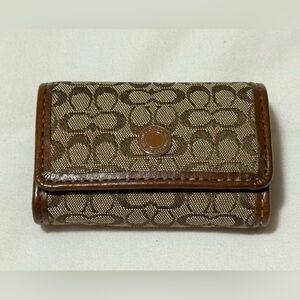 Brown Patterned Lens Case